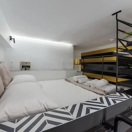 Lotus_aristotelous_loft Thessaloniki